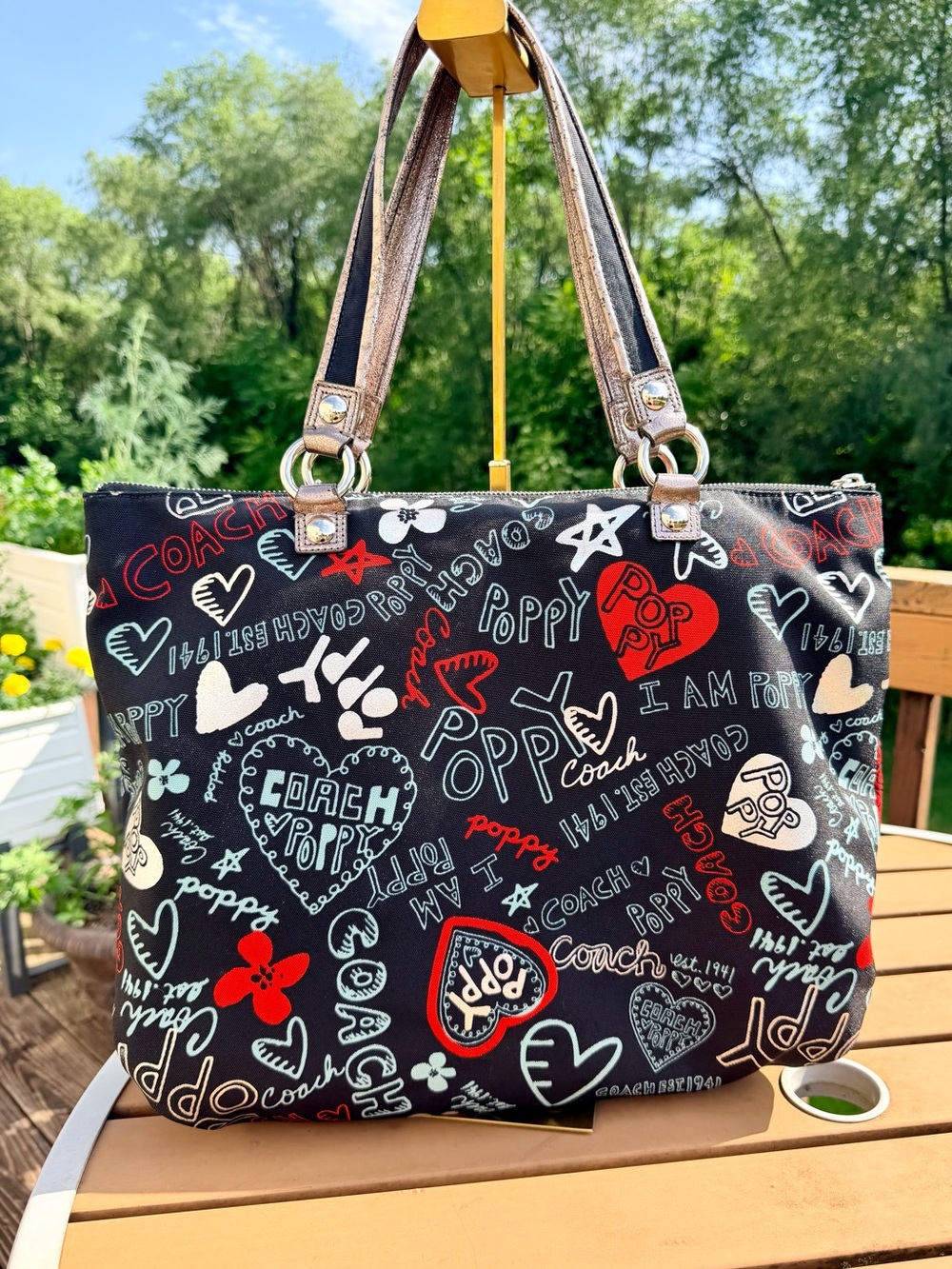 Coach Poppy Large Glam Tote with Graffiti Print and 3 Coach Hangtags! EUC! - Picture 5 of 14